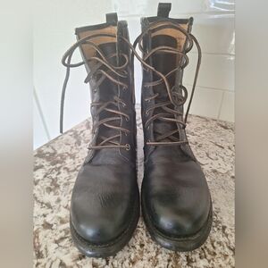 Frye Veronica Combat Size 9 Womens Leather Ankle Boots Black